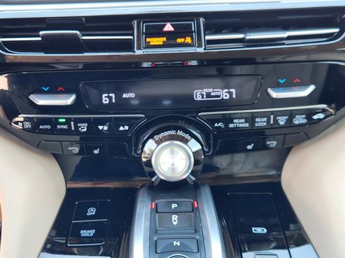 Certified 2024 Acura MDX SH-AWD w/ Technology Package image 23