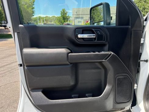 Used 2025 Chevrolet Silverado 3500 W/T AWD/4WD image 10