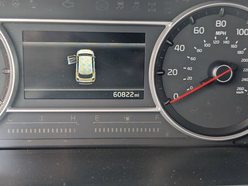 Certified 2022 Kia Sorento LX AWD/4WD image 14