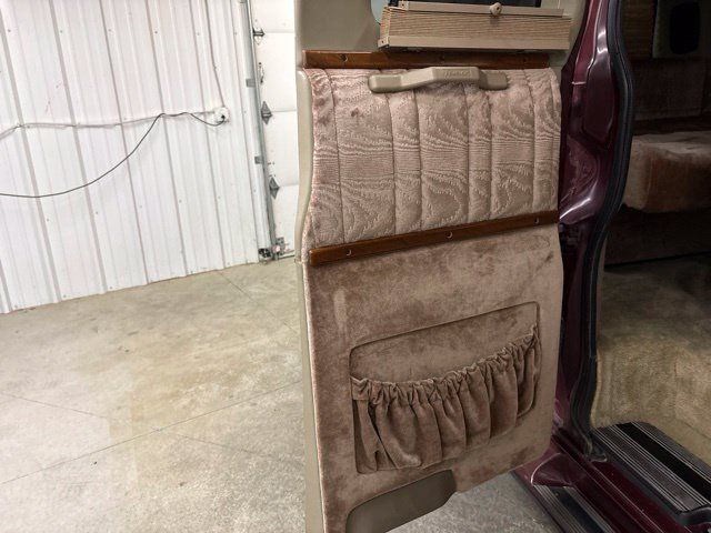 Used 1998 Chevrolet Express 1500 RWD image 19
