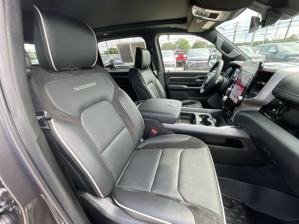 Used 2026 RAM 1500 Laramie AWD/4WD image 29