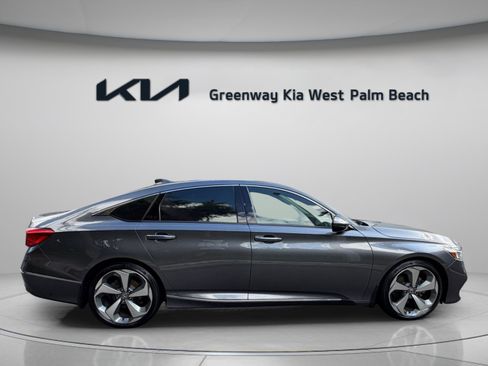 Used 2019 Honda Accord Touring image 8