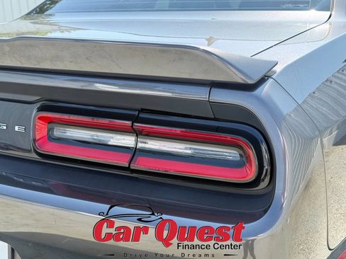 Used 2016 Dodge Challenger SXT Plus RWD image 22