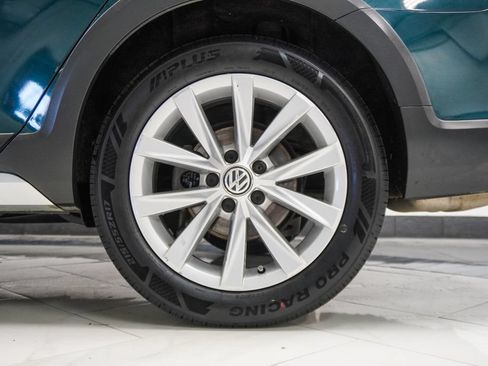 Used 2019 Volkswagen Golf Alltrack S AWD/4WD image 42