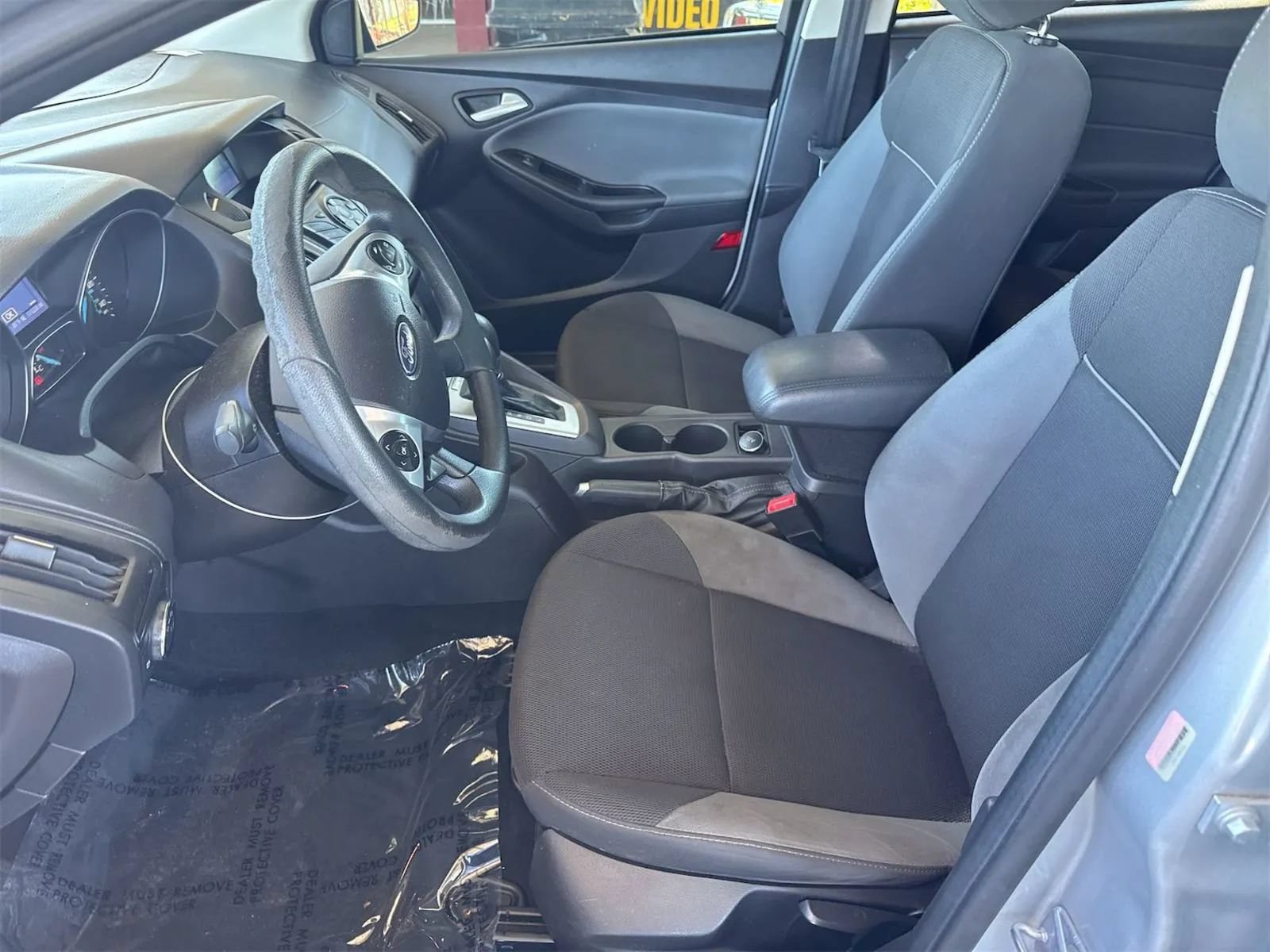 Used 2014 Ford Focus SE FWD image 3