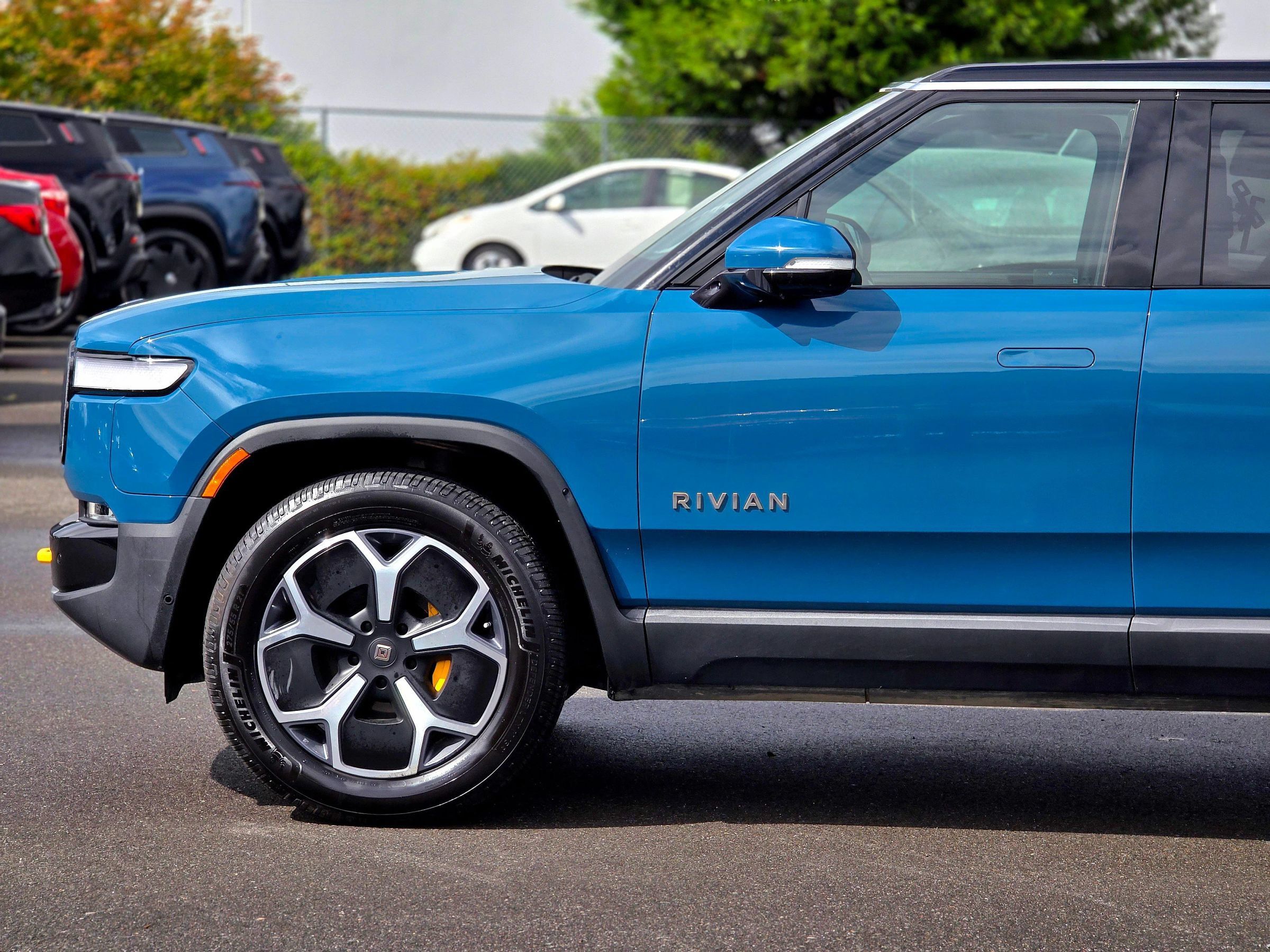 Used 2023 Rivian R1S Adventure Quad AWD/4WD image 7