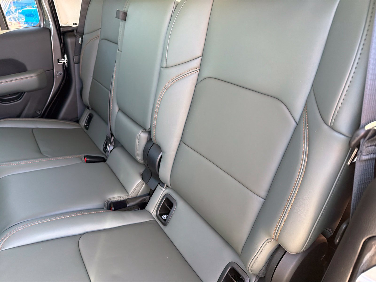 New 2026 Jeep Gladiator Mojave AWD/4WD image 18