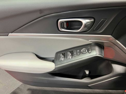 New 2025 Acura Integra image 16