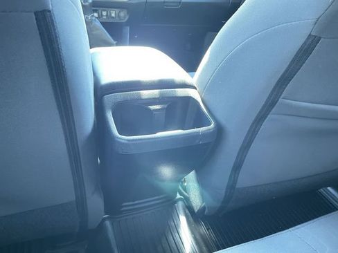 Used 2019 Toyota Tacoma TRD Off-Road AWD/4WD image 19