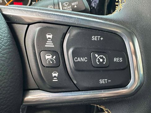 Used 2025 Jeep Wrangler Unlimited Sahara w/ Safety Group image 19