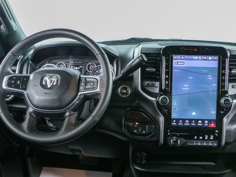 Used 2025 RAM 2500 Big Horn AWD/4WD image 18