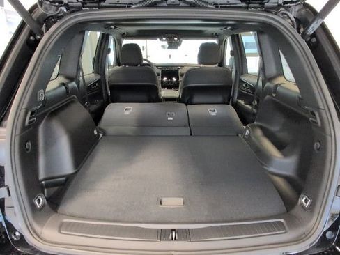 New 2025 Jeep Grand Cherokee Laredo X w/ Luxury Tech Group I AWD/4WD image 29