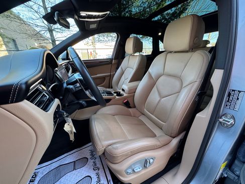 Used 2020 Porsche Macan image 8