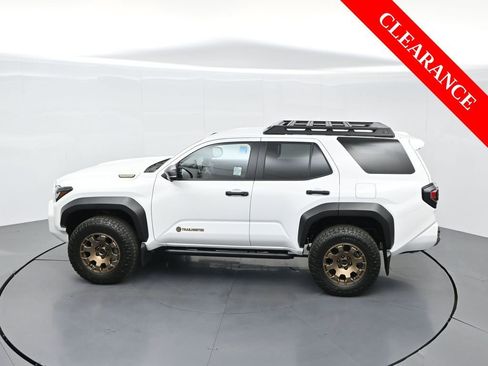 Used 2025 Toyota 4Runner 4WD image 65