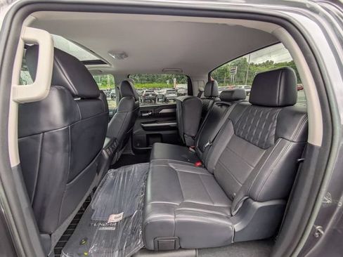 Used 2017 Toyota Tundra Platinum AWD/4WD image 30