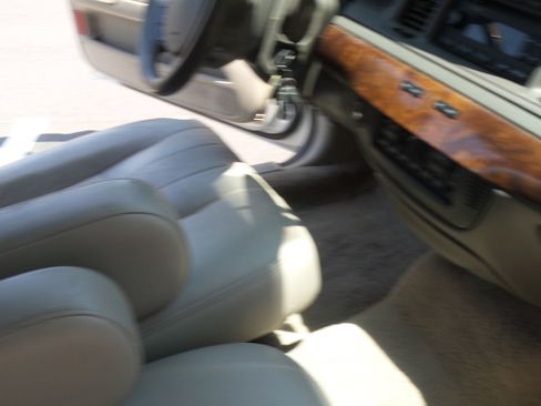 Used 2006 Mercury Grand Marquis LS image 35