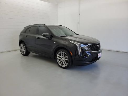 Used 2023 Cadillac XT4 Sport FWD image 4