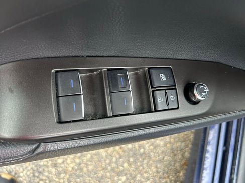 Used 2022 Toyota Camry XSE image 16