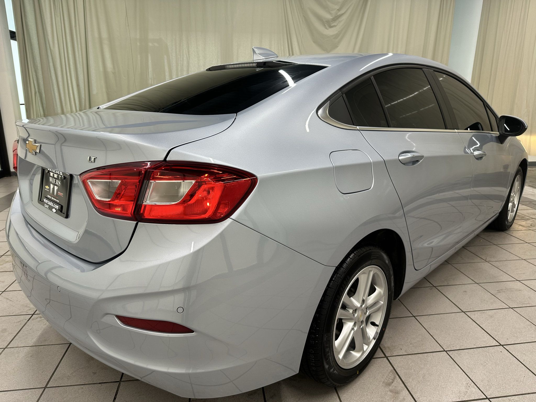 Certified 2018 Chevrolet Cruze LT w/ Convenience Package FWD image 5