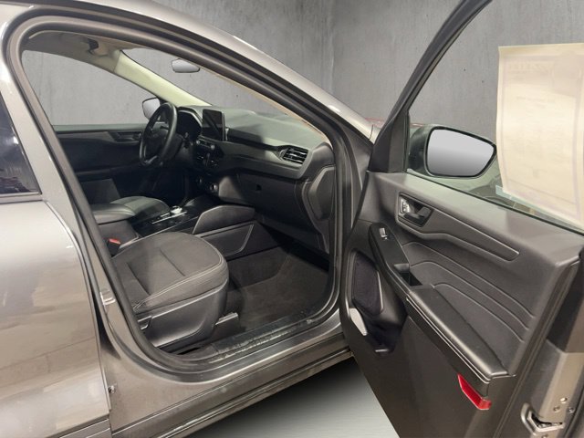 Used 2024 Ford Escape Active AWD/4WD image 29