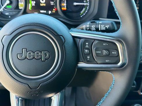 Used 2024 Jeep Wrangler High Altitude image 34