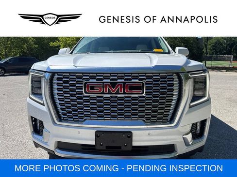 Used 2024 GMC Yukon XL Denali w/ Denali Reserve Package AWD/4WD image 2