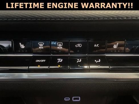 Used 2025 Chevrolet Equinox LT w/ Safety and Technology Package image 23