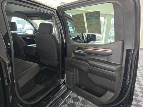 Used 2022 Chevrolet Silverado 1500 RST AWD/4WD image 38