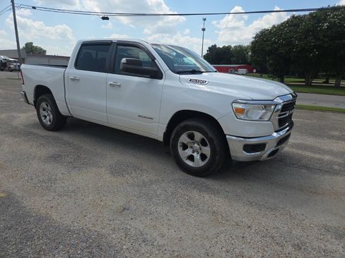 Used 2019 RAM 1500 Big Horn RWD image 14