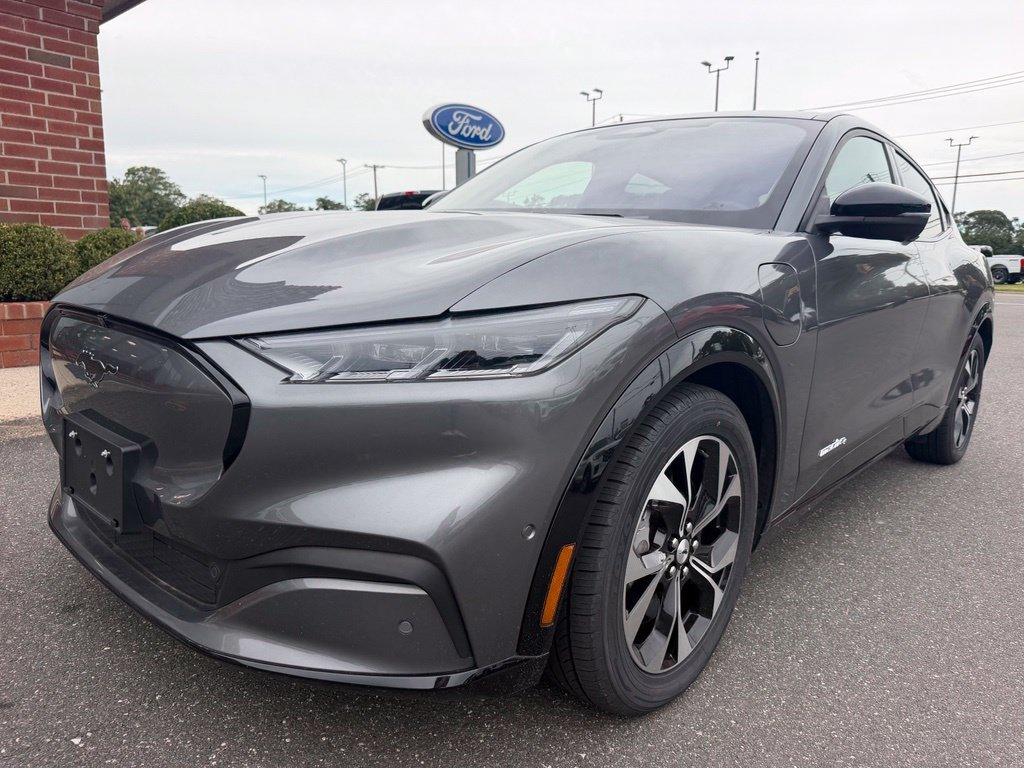 Certified 2023 Ford Mustang Mach-E Premium AWD/4WD image 5