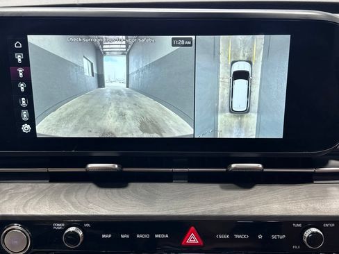 Used 2024 Kia Carnival SX FWD image 5