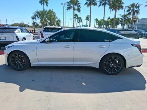 Used 2022 Cadillac CT5 Sport w/ Technology Package image 3