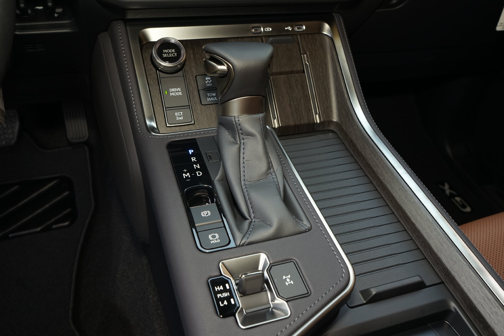 Used 2026 Lexus GX 550 AWD/4WD image 17