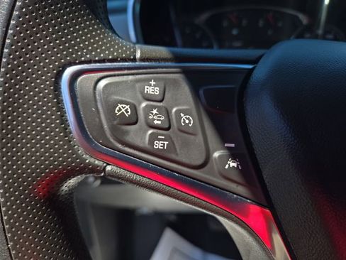 Used 2023 Chevrolet Equinox LS w/ LS Convenience Package FWD image 21
