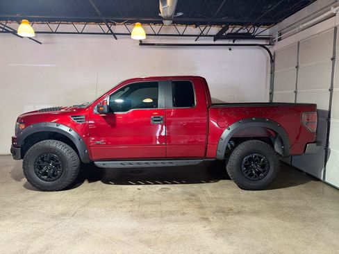 Used 2014 Ford F150 Raptor w/ Equipment Group 801A Luxury AWD/4WD image 2
