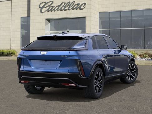 New 2026 Cadillac Lyriq Sport w/ LPO, Floor Liner Package AWD/4WD image 4