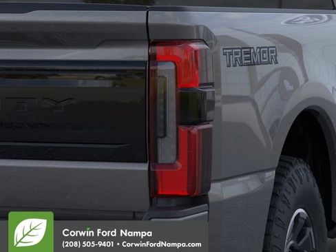 New 2026 Ford F350 4x4 Crew Cab Super Duty image 21