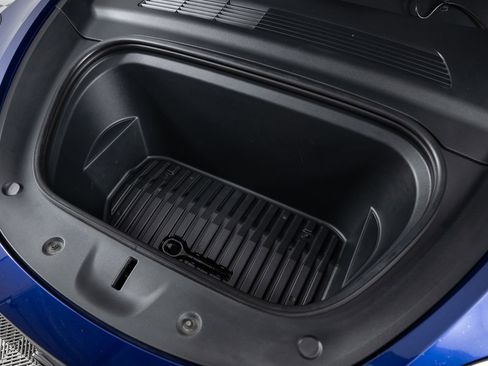 Used 2021 Tesla Model Y Long Range image 42