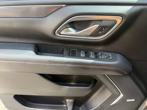 Used 2022 Chevrolet Suburban RST w/ Luxury Package RWD image 36