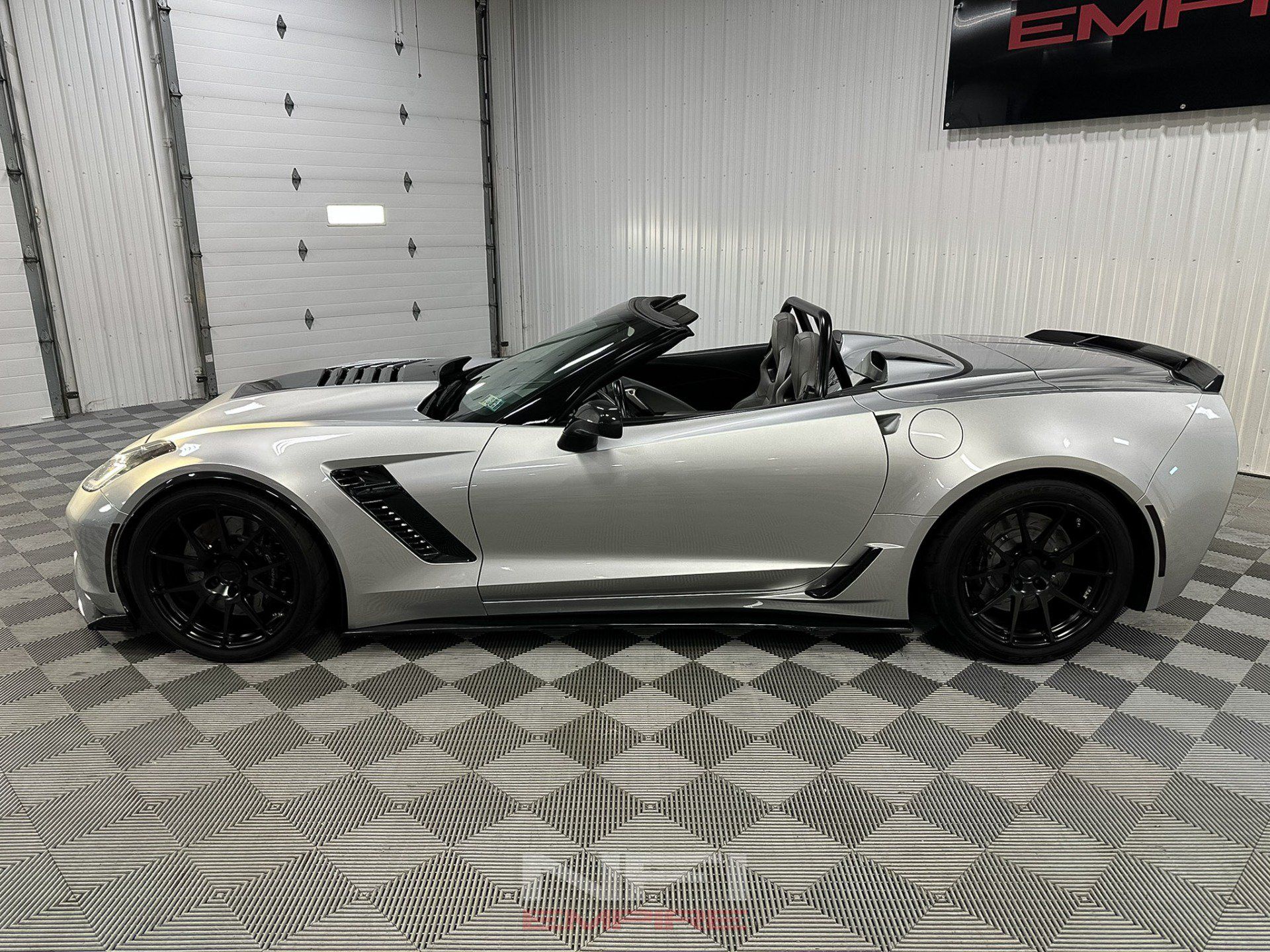 Used 2014 Chevrolet Corvette Stingray Convertible w/ 3LT Preferred Equipment Group RWD image 3