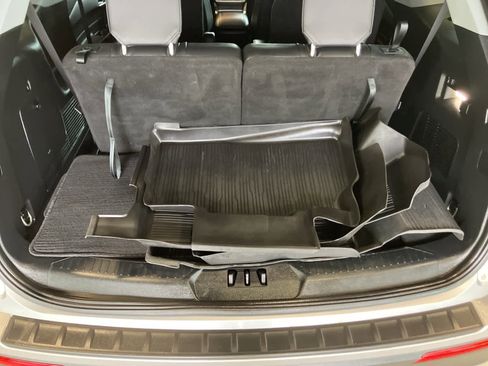 Used 2023 Ford Explorer XLT w/ Equipment Group 202A image 30