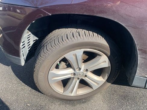 Used 2013 Toyota Highlander Limited image 11