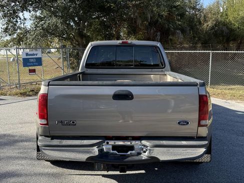 Used 2002 Ford F350 2WD Crew Cab DRW Super Duty image 16