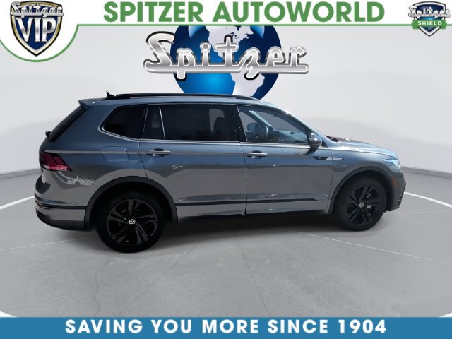 Used 2023 Volkswagen Tiguan SE R-Line AWD/4WD image 16