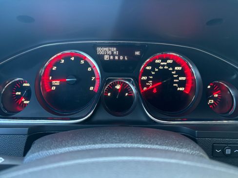 Used 2017 GMC Acadia Limited SLT FWD image 17