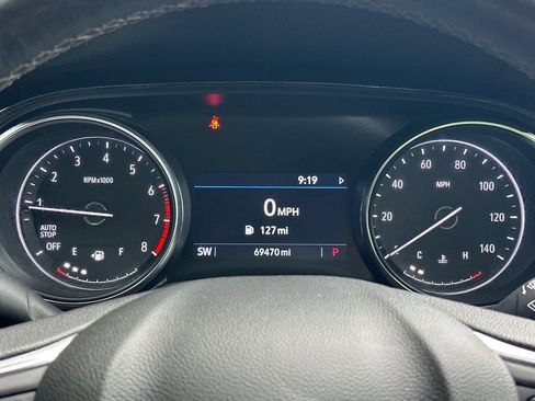 Used 2021 Buick Encore GX Essence w/ Experience Buick Package image 24