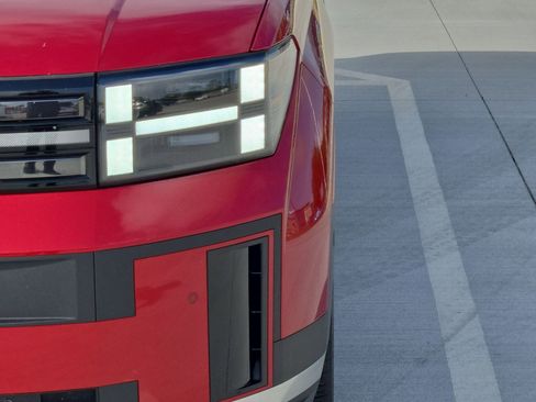 Used 2025 Hyundai Santa Fe Limited image 11