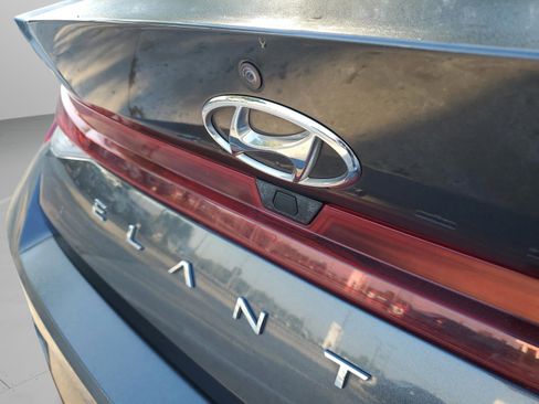 Used 2021 Hyundai Elantra SEL image 7