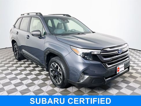 Certified 2025 Subaru Forester Premium image 1