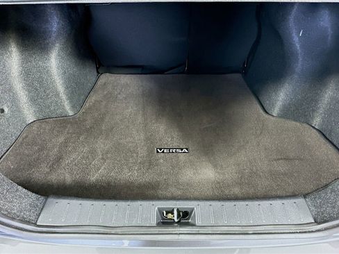 Certified 2025 Nissan Versa SV FWD image 31